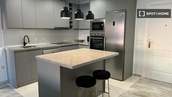 Apartamento de 1 dormitorio en alquiler en Benalmádena, Málaga