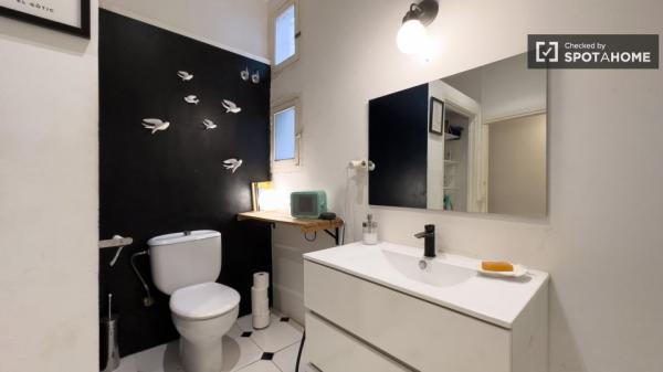 Apartamento de 3 dormitorios en alquiler en el Barrio Gótico, Barcelona.