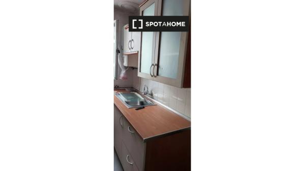 Apartamento de 3 quartos para alugar em Alcala De Henares, Madrid