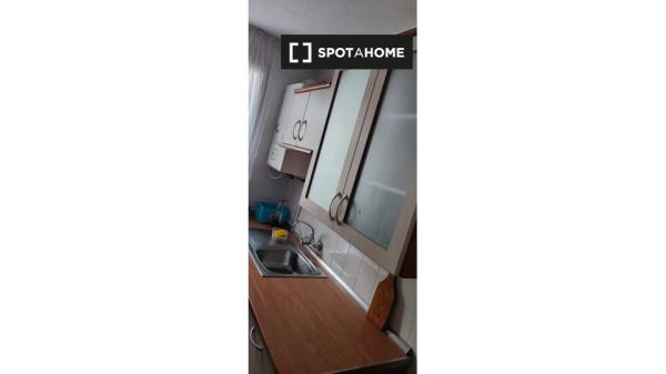 Apartamento de 3 quartos para alugar em Alcala De Henares, Madrid