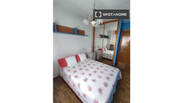 Quarto em apartamento compartilhado em Pamplona