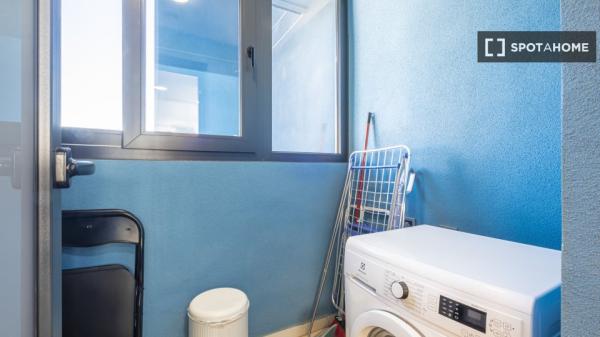 Apartamento entero de 2 dormitorios en Benidorm