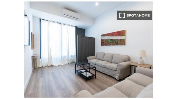 2-bedroom apartment for rent in Tomares, Seville