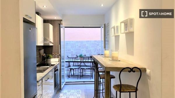 3-bedroom apartment for rent in El Molinar, Palma