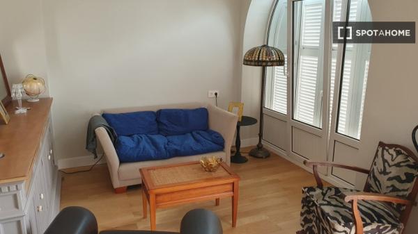 Room for rent in 4-bedroom apartment in Donostia