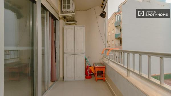 Apartamento de 1 dormitorio en alquiler en El Perellonet, Valencia