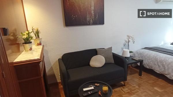 Habitación en piso compartido en Zaragoza