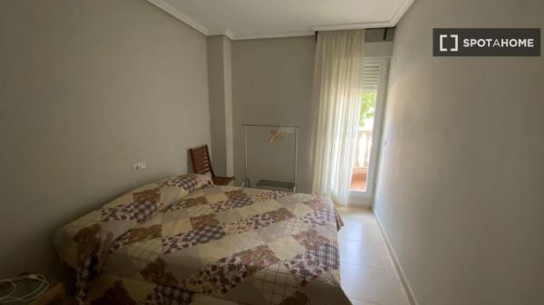 Whole 2 bedrooms apartment in Denia