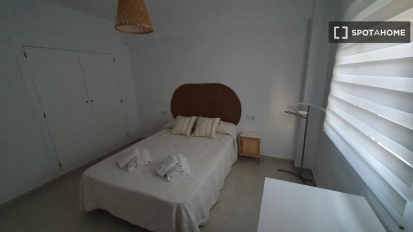 Habitación en piso compartido en Cartagena