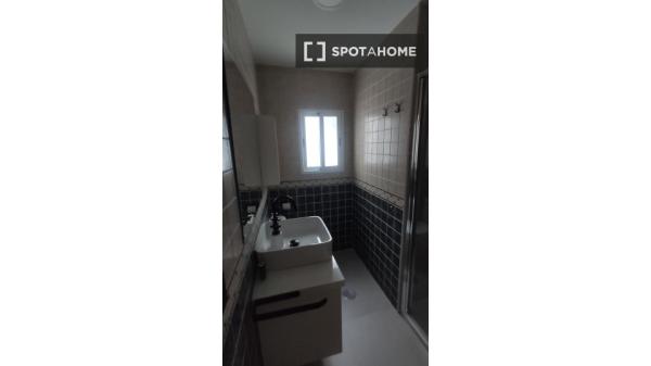 Quarto em apartamento compartilhado em Alcalá de Henares