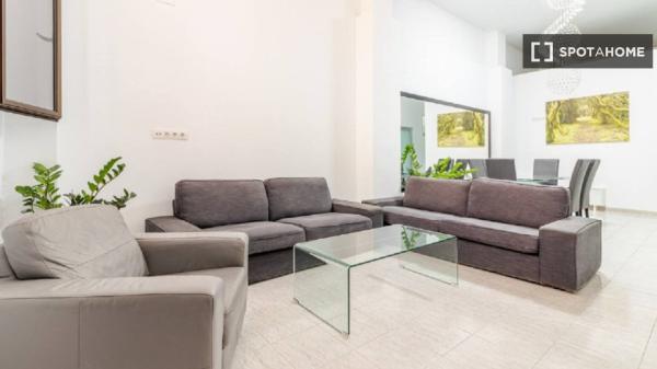 Apartamento de 2 dormitorios en alquiler en Las Palmas de Gran Canaria