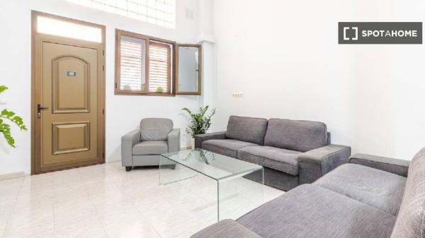 Apartamento de 2 dormitorios en alquiler en Las Palmas de Gran Canaria