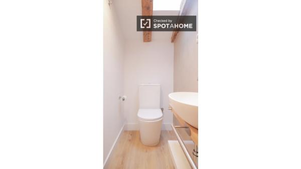 Apartamento de 2 dormitorios en alquiler en Argüelles, Madrid