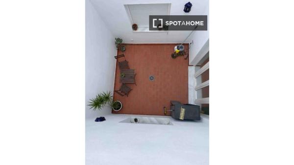 Apartamento de 2 dormitorios en alquiler en Triana, Sevilla