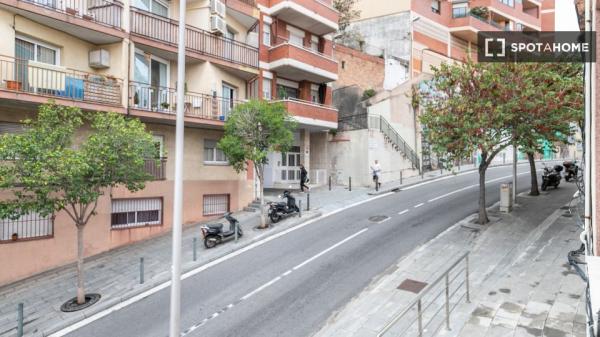 Cómodo apartamento amueblado en Carrer de Fastenrath