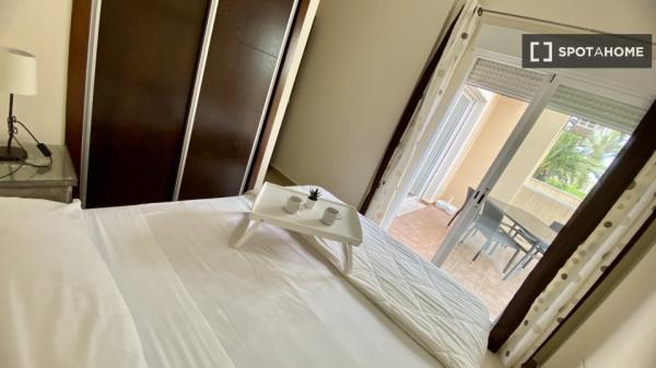 Intero appartamento con 2 camere da letto a Denia