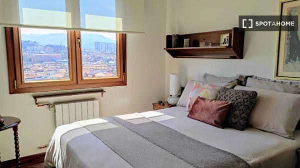 Apartamento inteiro de 3 quartos em Bilbao