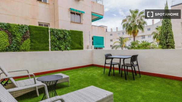 Apartamento de 1 dormitorio en alquiler en El Romeral, Málaga