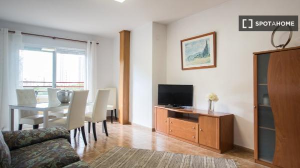 Apartamento de 2 habitaciones en alquiler en Poniente, Benidorm