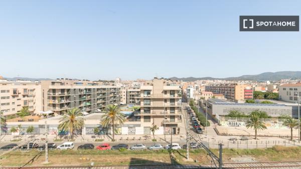 Cómodo apartamento amueblado en Badalona