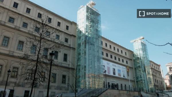 Apartamento de 2 dormitorios en alquiler en Lavapiés