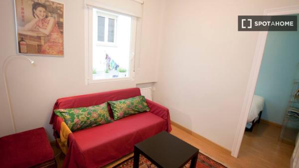 Apartamento de 2 dormitorios en alquiler en Lavapiés