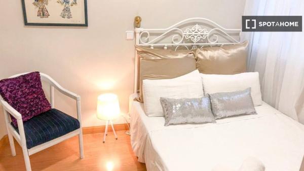 Apartamento de 2 dormitorios en alquiler en Lavapiés