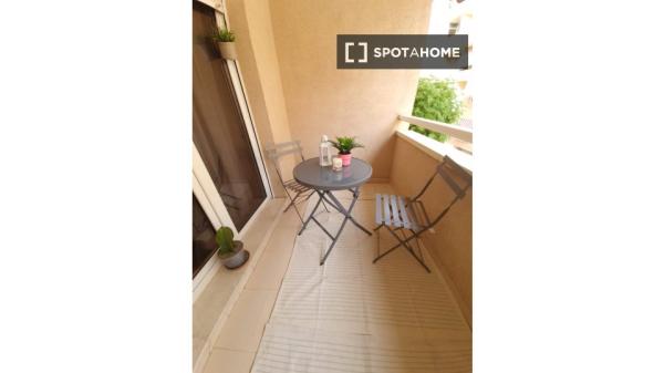 Chambre dans un appartement partagé à Sant Joan d'Alacant