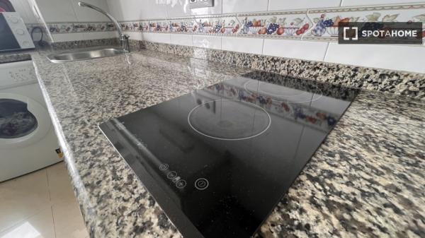 Apartamento de 3 dormitorios en alquiler en Nervión, Sevilla