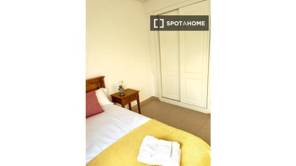 2-Zimmer-Wohnung zur Miete in Denia, Alicante