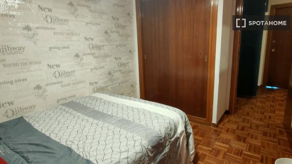 Quarto em apartamento compartilhado em Alcalá de Henares