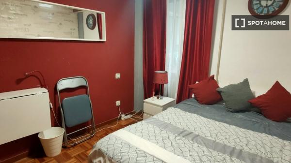 Habitación en piso compartido en Alcalá de Henares.