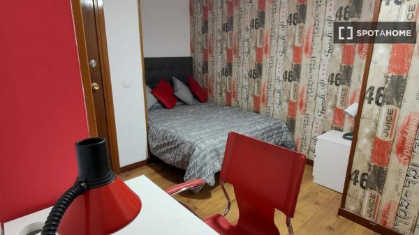 Quarto em apartamento compartilhado em Alcalá de Henares