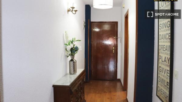 Quarto em apartamento compartilhado em Alcalá de Henares