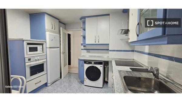 Quarto em apartamento compartilhado em Alcalá de Henares