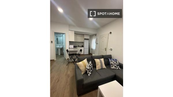 Apartamento inteiro de 2 quartos em Sevilla