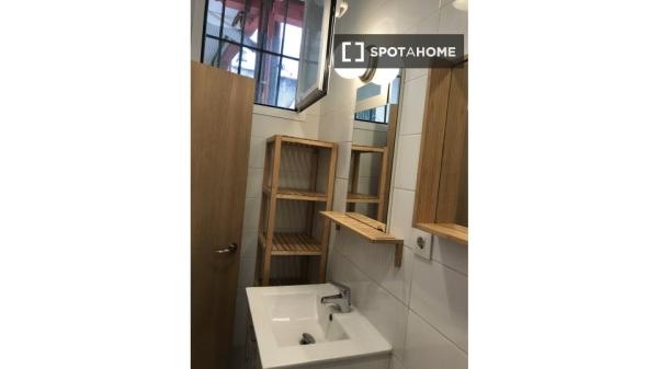 Apartamento de 3 dormitorios en alquiler en Lavapiés, Madrid