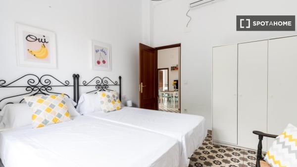 2-bedroom apartment for rent in Triana, Sevilla