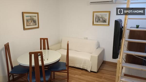 2-Zimmer-Wohnung zur Miete in Rochelambert, Sevilla