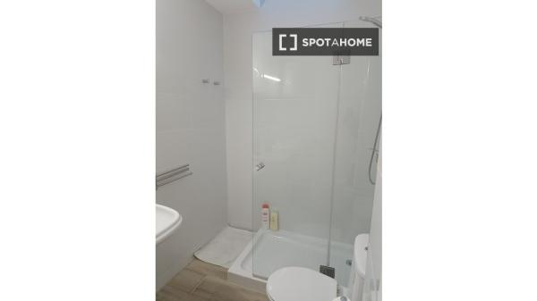 Appartement de 2 chambres à louer à Rochelambert, Séville