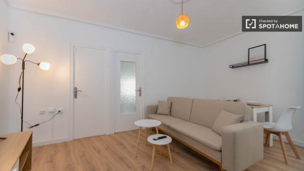 Apartamento de 1 dormitorio en alquiler en Benimaclet, Valencia