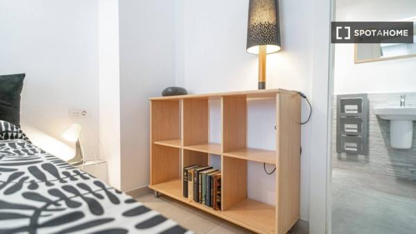 Apartamento de 1 dormitorio en alquiler en Málaga-Este, Málaga