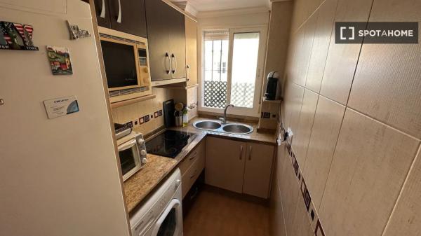 Apartamento de 2 habitaciones en alquiler en Málaga-Este, Málaga