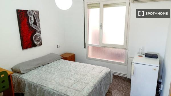 Habitación en piso compartido en Sabadell