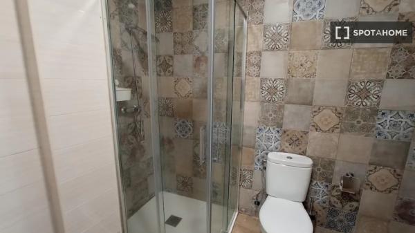 Apartamento de 2 habitaciones en alquiler en Sevilla, Sevilla