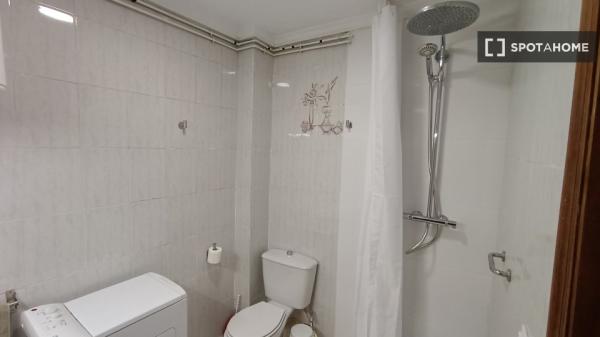 Apartamento entero de 3 dormitorios en Sevilla