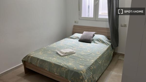 Room for rent in 4-bedroom apartment in Son Canals, Palma