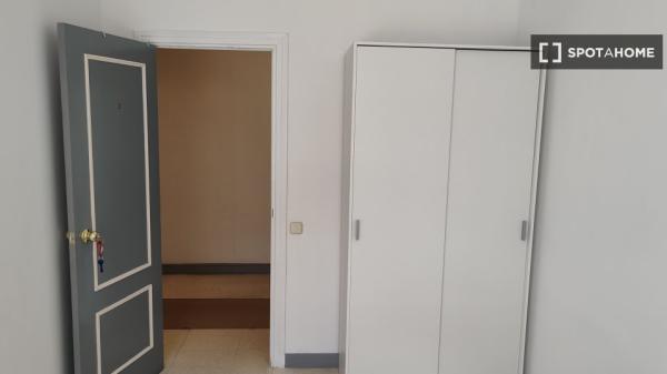 Quarto em apartamento compartilhado em Alcalá de Henares