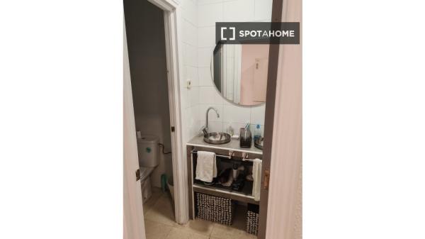 Quarto em apartamento compartilhado em Alcalá de Henares