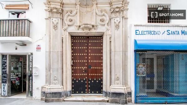 Piso en alquiler de 2 habitaciones en Santa María, Cádiz